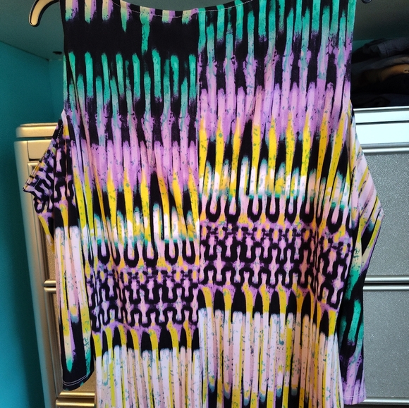 Top - Picture 4 of 4